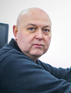 Christopher Nielsen gj�r sitt beste for � �delegge troen p� mennesket