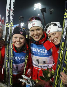 Norge tok gull etter superetapper av Berger og Solemdal