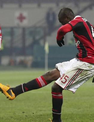 Se treffsikre Balotellis frisparkperle mot Parma