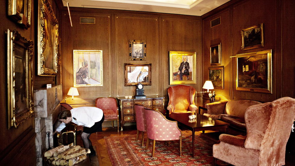 ARNEBERGROMMET: Her henger blant annet fire Munch-malerier. I million�rklubben Norske Selskab er det kunst for et tresifret antall millioner kroner. Her m�tes noen av Norges rikeste menn, adel, n�ringslivstopper, krigshelter og H�yre-politikere. Foto: HANSEN NINA /Dagbladet.