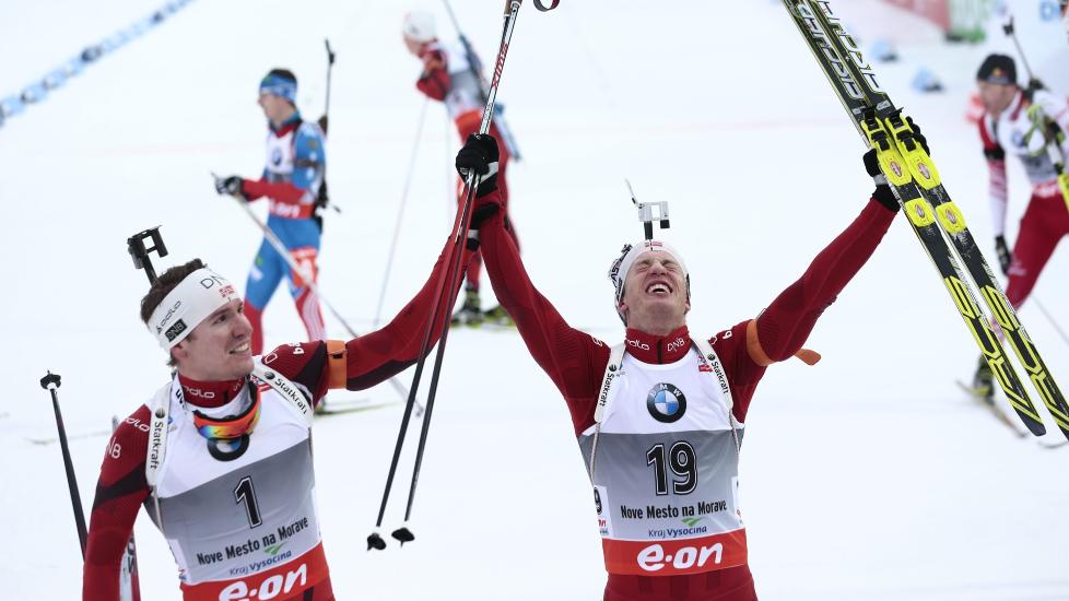 P� PALLEN: Emil Hegle Svendsen og Tarjei B� gikk i m�l til bronse og gull p� herrenes 15 km fellesstart i VM i skiskyting i Nove Mesto.
Foto:  NTB scanpix