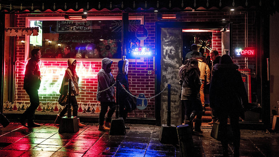  LEBOWSKI BAR:  Et av de mest popul�re utestedene i Reykjavik. Foto: JOHN TERJE PEDERSEN