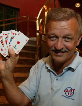 - Han er en av de aller st�rste programlederne Norge har sett