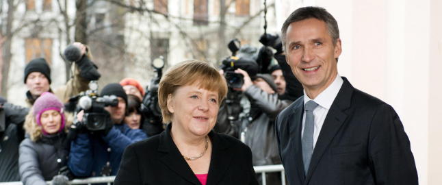 Angela og Jens m�tes til
energi- og kriseprat