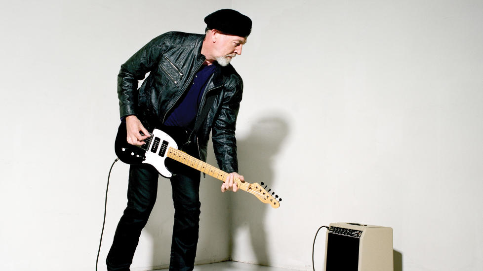 FOLKROCKGURU: Briten Richard Thompson har reist til Nashville for � spille inn �Electric�.  Foto: Pamela Littky