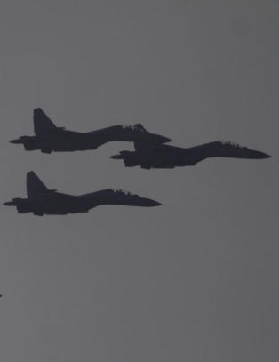 Indiske styrker flekset musklene