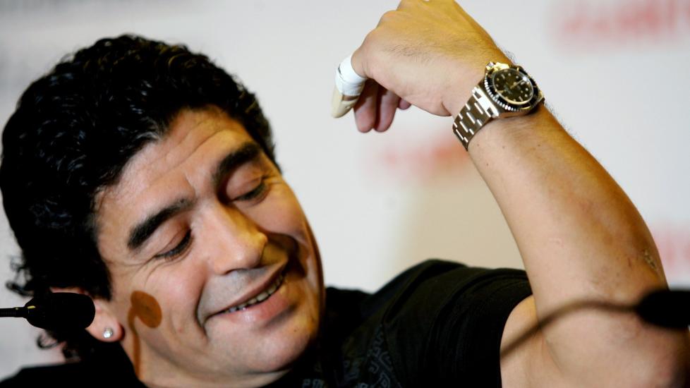 LANG FEIDE: Diego Maradona skylder angivelig rundt 300 millioner kroner i skatt til Italia. N� kommer han til landet han bodde i da han var p� toppen av sin karriere. Foto: Sergio Perez / Reuters / NTB Scanpix