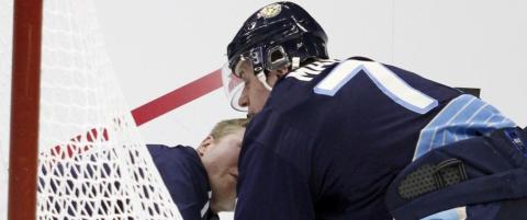 Hjernerystelse holder Malkin borte fra isen