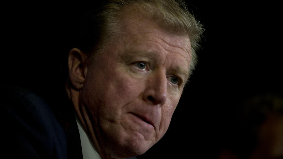 M�TTE G�: Etter en serie svake resultater er Steve McClaren ferdig som Twente-manager. Foto: Peter Dejong / AP / NTB Scanpix