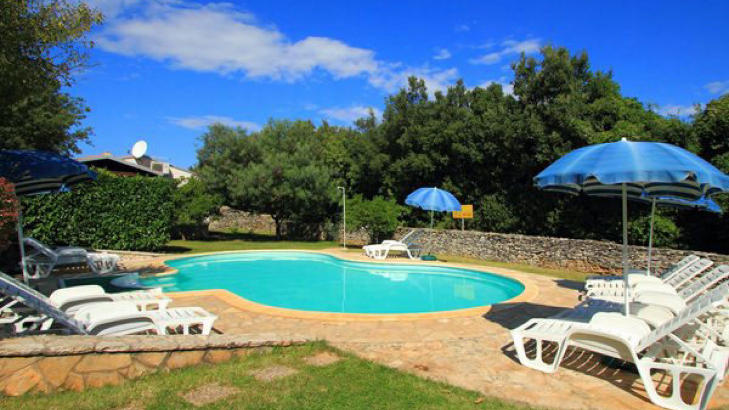 KROATIA:  4 stjerners  feriehus med felles basseng p� Pula-halv�ya fra 15 490 kroner for 2 uker fra slutten av juni. Foto: NOVASOL