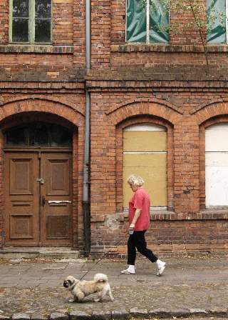 AVFOLKNING: Flere land i �steuropa opplever en regelrett avfolkning p� grunn av lave f�dselstall og h�y emigrasjon. Budskapet i filmen Demographic Winter er at hele Europa vil oppleve �konomisk kollaps p� grunn av for lave f�dselstall. Foto: SCANPIX