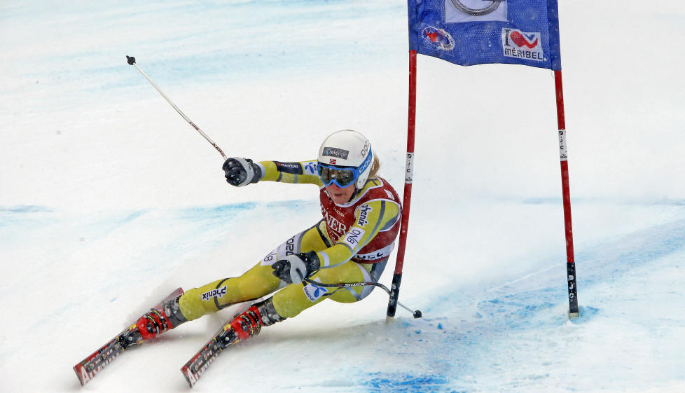FALT: Lotte Smiseth Sejersted skadet skulderen i Garmisch i dag. Her fra superkombi-utforen i Meribel sist helg. Foto: Benoit Tessier / Reuters / NTB Scanpix