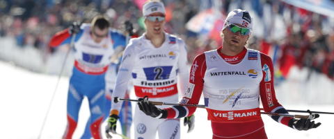 Suverene Northug slo ut med hendene da han gikk i m�l