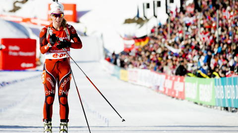 NY REKORD: Tiril Eckhoff g�r i m�l til 6. plass og karrierebeste under kvinnenes jaktstart verdenscuprenn i skyting i Holmenkollen l�rdag ettermiddag. Foto: STIAN LYSBERG SOLUM / NTB scanpix.