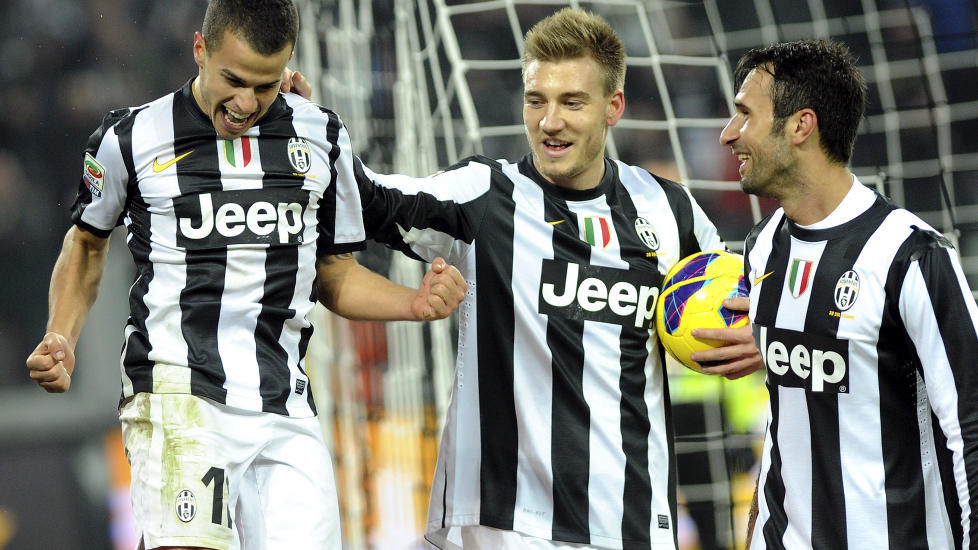FERDIG I KLUBBEN?: Danske medier mener Nicklas Bendtner kan v�re ferdig i Juventus etter at han ble tatt for fyllekj�ring. Foto: AP Photo/Massimo Pinca