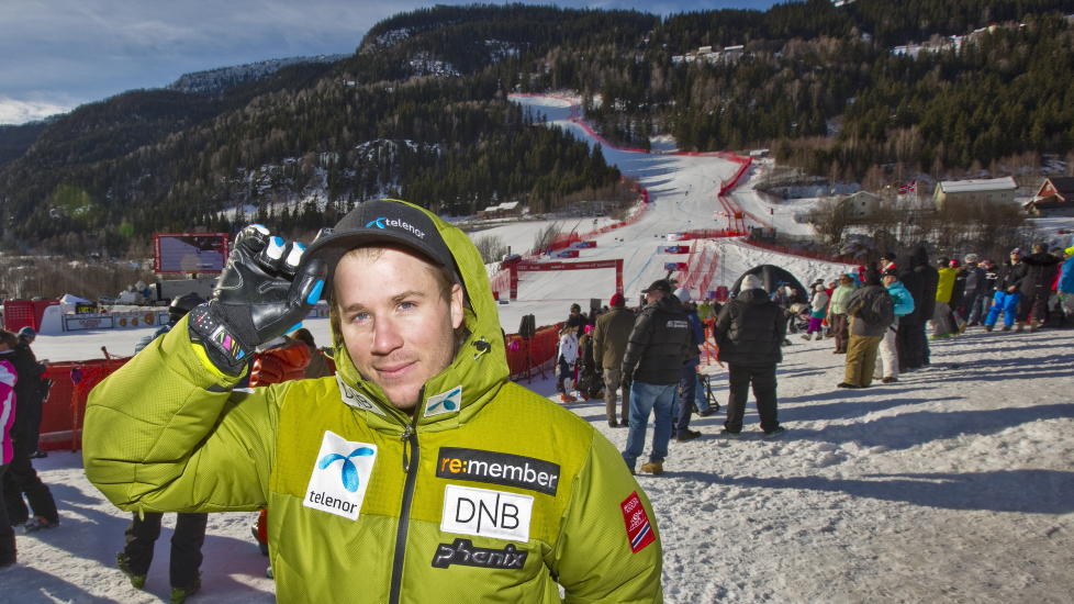 SNART UNDER KNIVEN: Kjetil Jansrud �dela korsb�ndet i VM. N� skal han opereres.
Foto: Geir Olsen / NTB scanpix