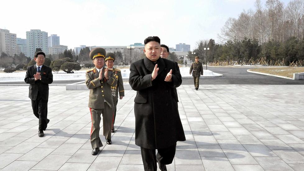 LEDER I NORD KOREA: Fildelingsnettstedet The Pirate Bay skal n� ha f�tt Nordkoreans nettleverand�r. If�lge avisa Los Angeles Times hevder The Pirate Bay at det er det Kim Jong-un, leder i Nord-Korea, som personlig har invitert fildelingsnettstedet til landet. Foto: Scanpix