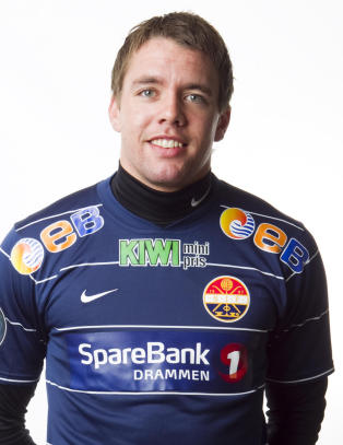 For tre �r siden var Lars Premier League-proff