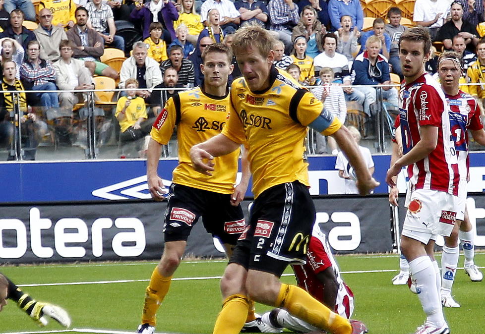  P� sidelinjen:  Glenn Andersen m� se seriestarten fra sidelinjen. Foto: Tor Erik Schr�der / NTB scanpix