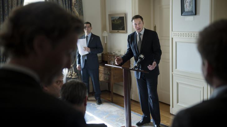 PRESSEKONFERANSE:  Elon Musk �nsket � lage en el-bil som kan konkurrere med vanlige bensin- og dieselbiler i forhold til kvalitet og pris. Foto: Benjamin A. Ward