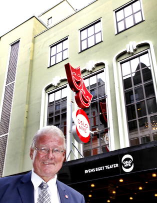 Carl I. Hagen vil ta rotta p� Oslo Nye Teater