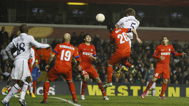 3-0-M�LET: Jan Vertonghen stanget inn 3-0 etter 53 minutter. Fot: AP Photo/Kirsty Wigglesworth