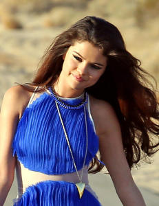 Selena Gomez sjekket damer med faren