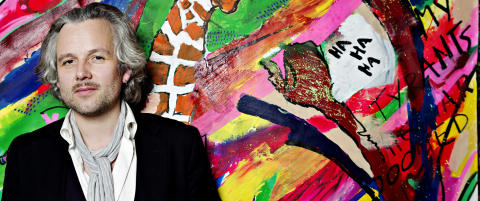 - Det er vondt ogs�, � f� livet midt i trynet