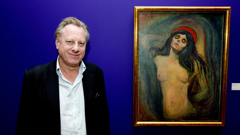 JUBLER: Direkt�r Stein Olav Henrichsen ved Munch-museet, her ved maleriet �Madonna� av Edvard Munch, er glad for gode nyheter om statlig finansiering av det nye Munch-museet.
Foto: Gorm Kallestad / Scanpix