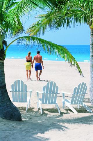 HETT  G�r du inn p� nettstedet til Mile High Club f�r du saftige fortellinger fra folk som har �gjort det� i et fly. De fleste rapporterer om erotikk som har tatt dem til nye h�yder. Illustrasjonsfoto: FORT LAUDERDALE TURISTKONTOR