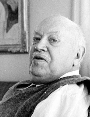 - � hevde at T�yen ikke ligger sentralt, er kontrafaktisk