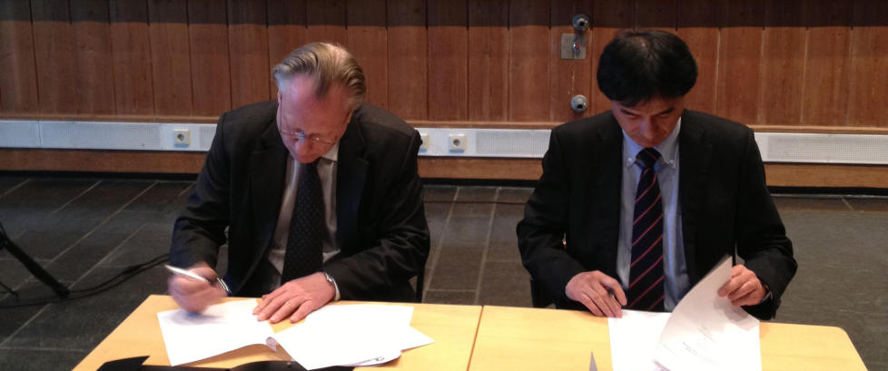 - Vi er ikke s� gode p� politikk