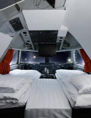 Du sover i en jumbojet, og suiten er i cockpit