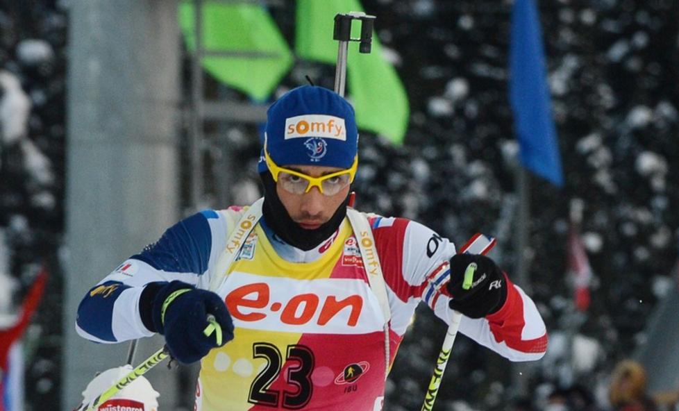 I EGEN KLASSE: Martin Fourcade knuste de �vrige p� sprinten, og vant med hele 39 sekunder. Foto: AFP PHOTO/NATALIA KOLESNIKOVA/NTB scanpix