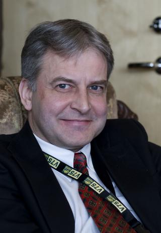 MED KLARE MELDINGER. Magne Engebretsen deler sine oppfatninger med Dagbladets lesere foran unionskampen p� Momarken l�rdag.