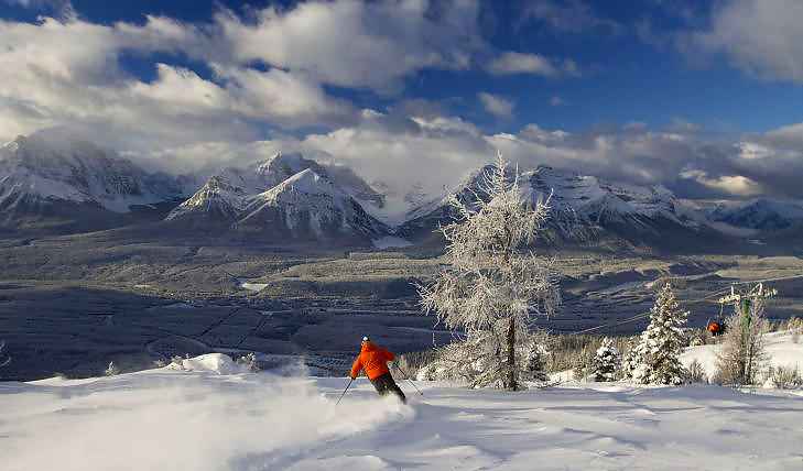PUDDER: Canadas st�rste fjell- og pudderrike er Rocky Mountains utenfor Banff, Alberta. Her er ett av de tre skistedene i omr�det: Lake Louise. Foto: Chris Moseley