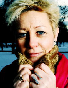 - Urimelig � si at medisinen er dyr og lite effektiv. Bare hver tredje cellegiftkur virker