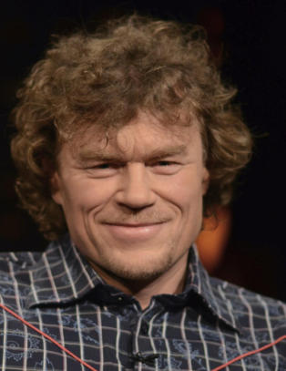 - Jeg er overbevist om at jeg f�r hjelp fra andre siden