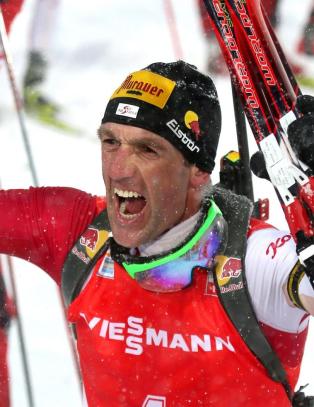 Sumann (37) er tidenes eldste skiskyttervinner