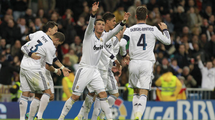 NY SEIER: Real Madrid og  Cristiano Ronaldo vant 5-2 hjemme mot Mallorca i kveld. Foto: AP Photo/Andres Kudacki