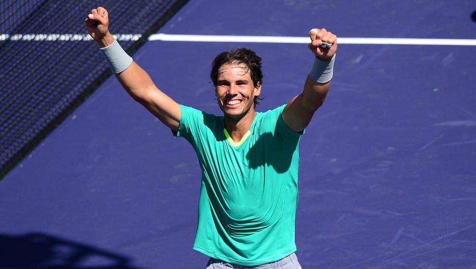  TILBAKE:  Det var en lykkelig Rafael Nadal som kunne slippe jubelen l�s etter � ha sl�tt tsjekkiske Thomas Berdych p� hardcourten i Indian Wells. Foto:  AFP PHOTO / Frederic J. BROWN / NTB scanpix