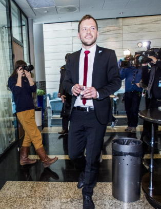 - Jeg tror alle n� vet at vi ikke har noe problem med nakenhet