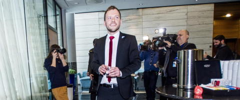 Droppet � vente p� sin egen stripperapport