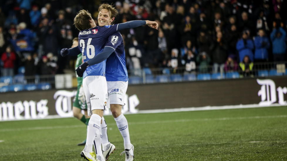  GLEDER ALLE:  Det er lett � bli begeistret for den fotballen som n� spilles i Drammen. FOTO: Thomas Winje �ijord / NTB scanpix.