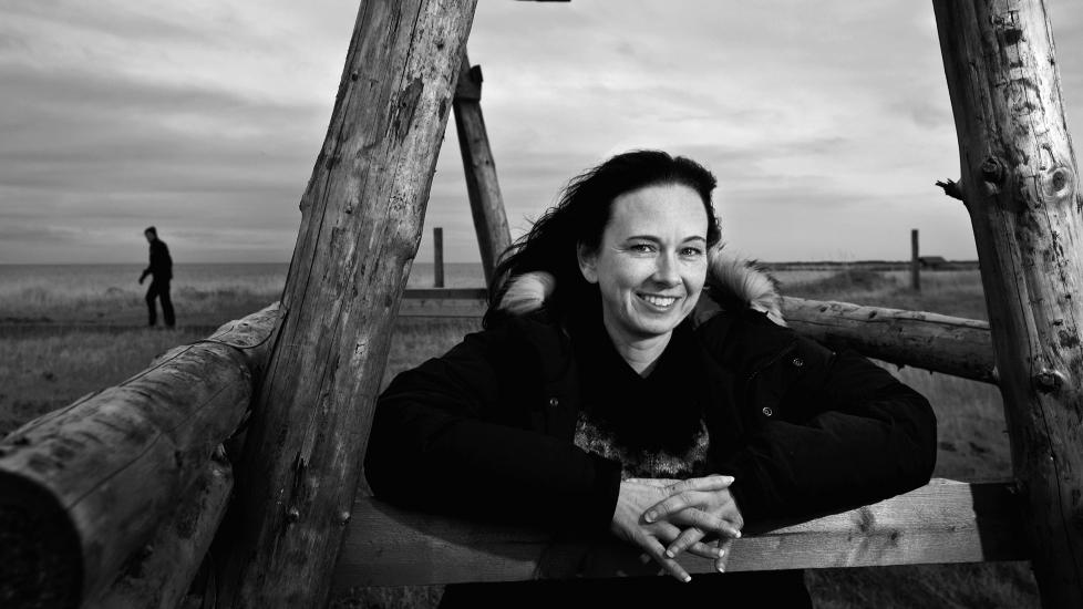 SKUFFER: I sin sjuende kriminalroman vender Yrsa Sigurdard�ttir tilbake til sin gjennomgangsfigur, forsvarsadvokaten Tora Gudmundsd�ttir. Men �D�dsskipet� er skuffende lesning til Sigurdard�ttir v�re, mener Cathrine Kr�ger. Foto: Kagge forlag
