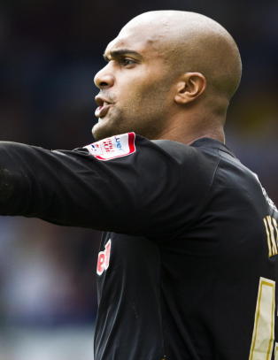 Wolves-keeperen brakk handa da han fikk raserianfall