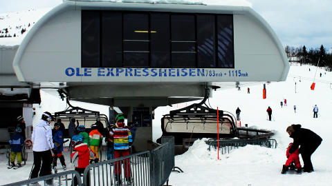 HEISER: Skeikampen ligger p� 800 meter over havet og har 11 skiheiser. Foto: KIRSTEN MARGRETHE BUZZI