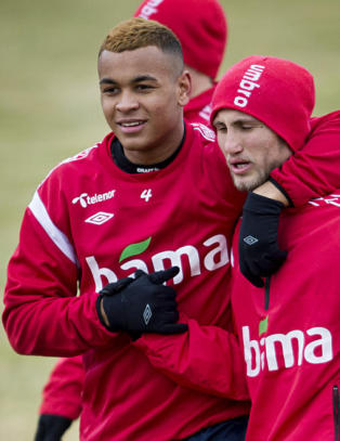 Joshua King lover kaos mot Albania