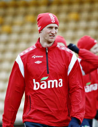 Hangeland lover Albania smerte p� Ullevaal