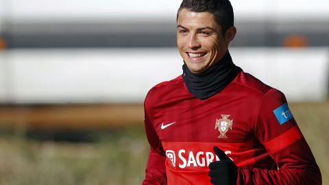 CRISTIANO RONALDO: Scoret p� Old Trafford i returoppgj�ret mot gamleklubben og han er n� klar for neste runde i Champions League. Foto: EPA/MIGUEL A. LOPES.